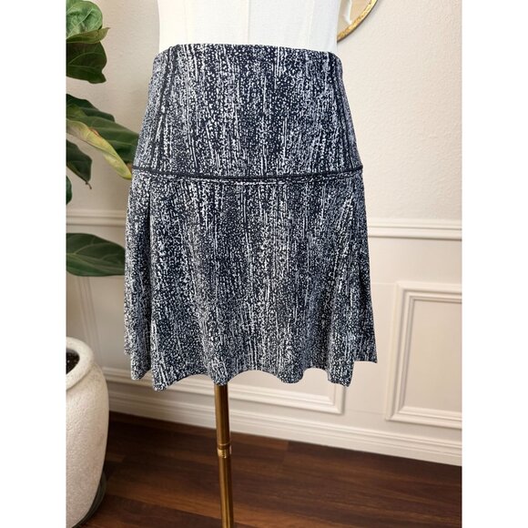 Court Princess Luxe Athleisure | Lululemon Lost In Pace Skirt | Tall 4 - Picture 7 of 10